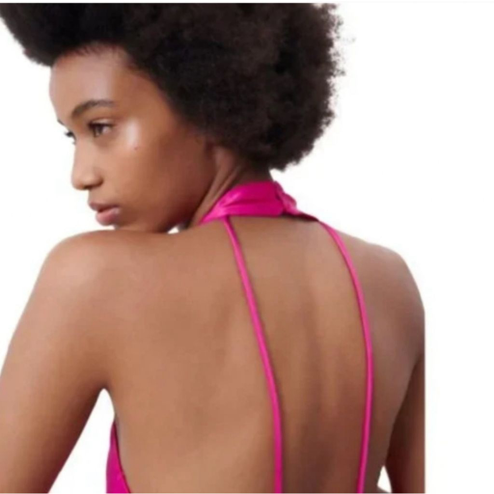 Zara Hot 🔥 Pink Halter Romper Faux Wrap Playsuit with Sexy Strapy Back Detail - Picture 3 of 9